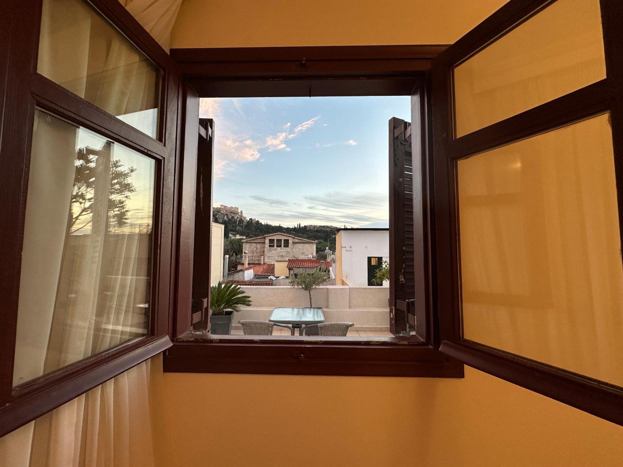 Theasis Athens Bed & Breakfast Exterior photo