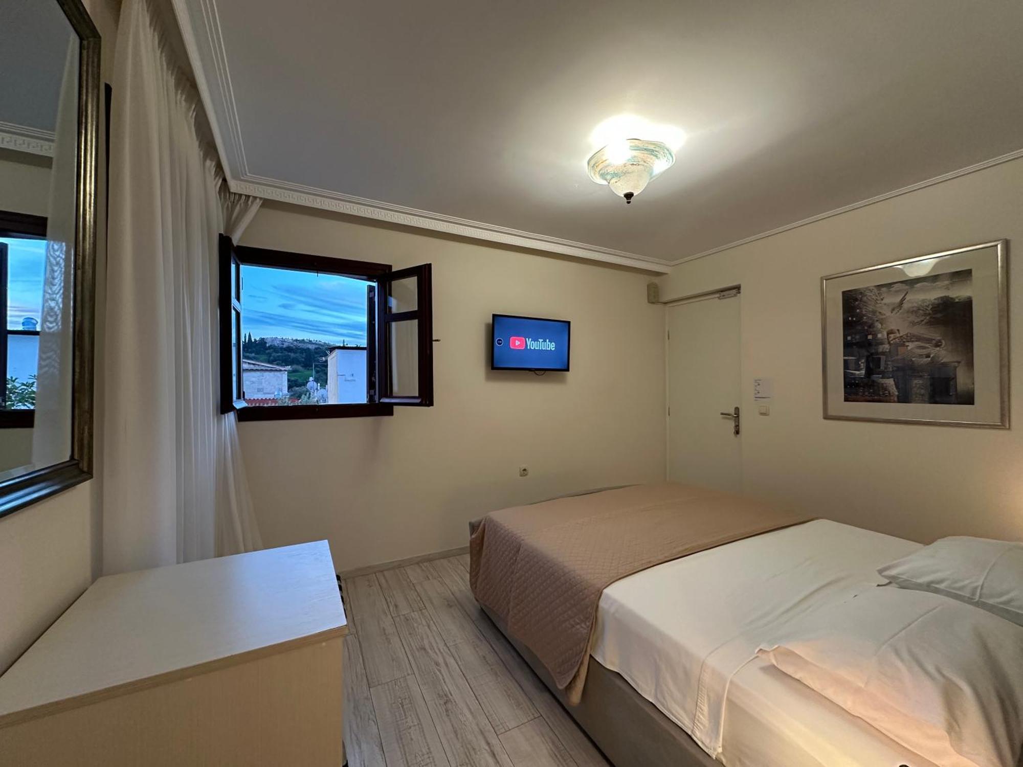 Theasis Athens Bed & Breakfast Exterior photo